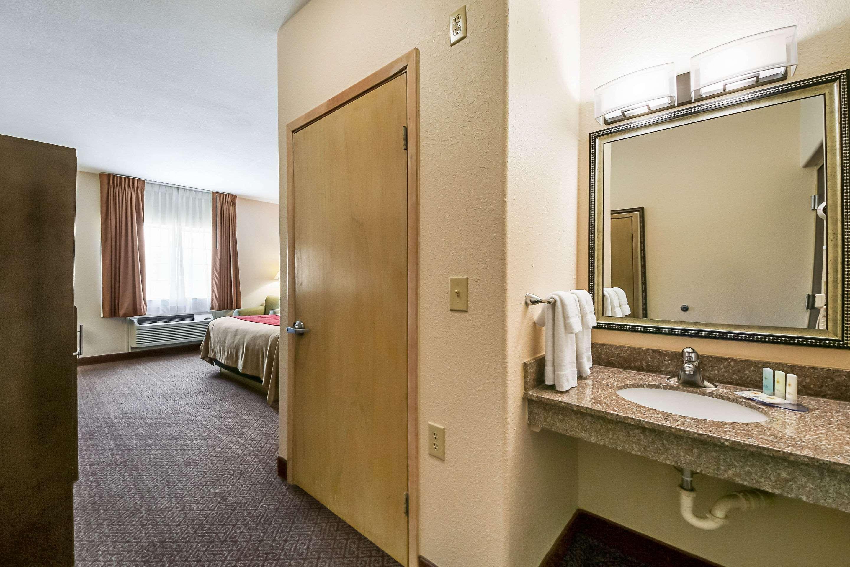 Quality Inn Kingsville Hwy 77 מראה חיצוני תמונה